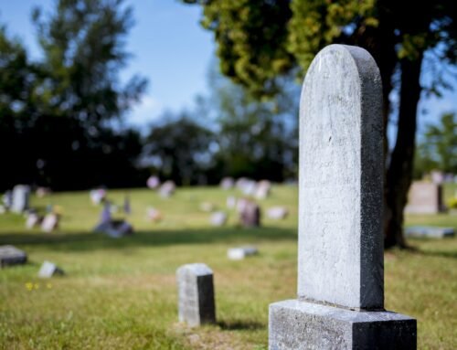 La restauración de lápidas: preservando recuerdos a lo largo del tiempo