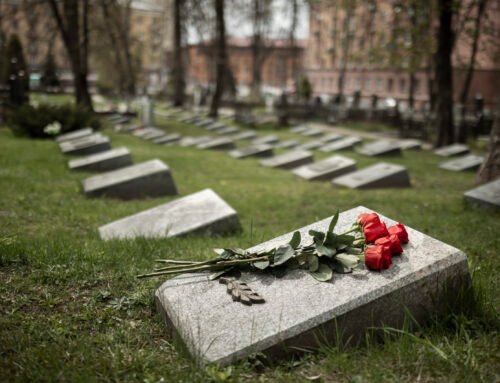 Lápidas personalizadas: honrando la memoria de tus seres queridos